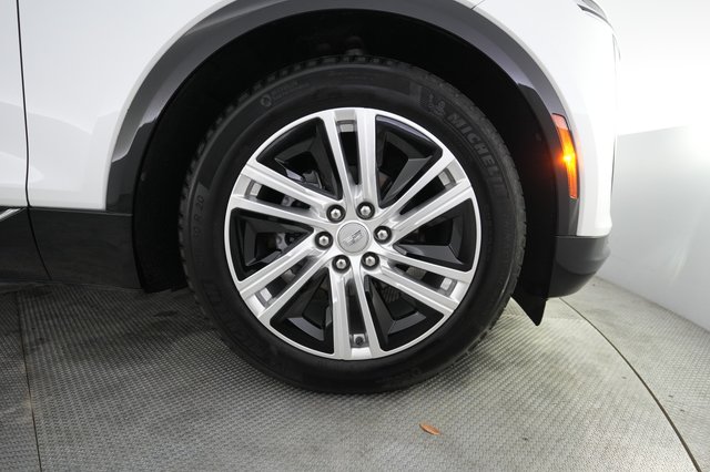 2024 Cadillac Lyriq — photo 15 of 19
