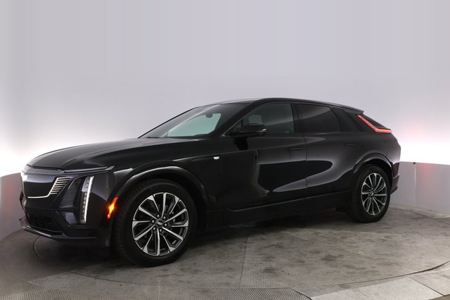 2024 Cadillac Lyriq — photo 14 of 25