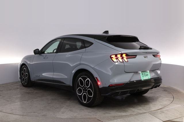 2024 Ford Mustang Mach-E