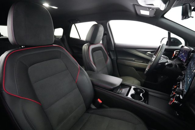 2024 Chevrolet Blazer EV — photo 18 of 26
