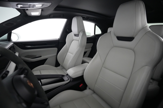 2024 Porsche Macan Electric