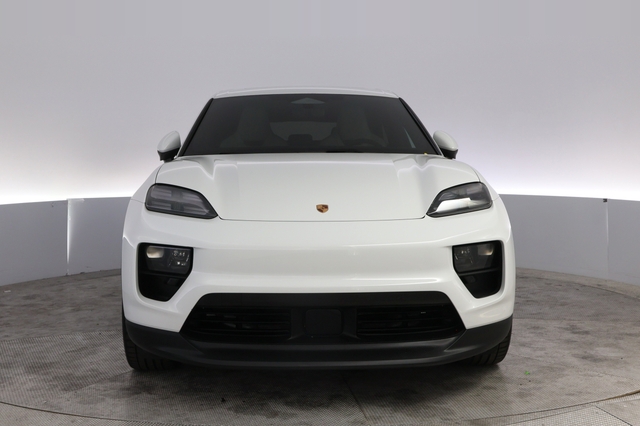 2024 Porsche Macan Electric