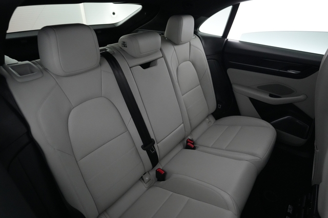 2024 Porsche Macan Electric