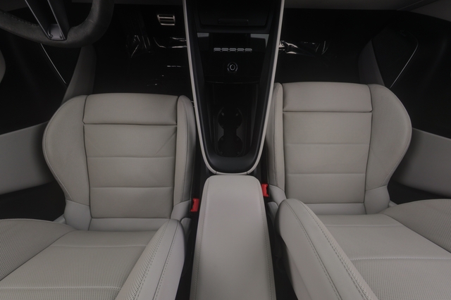 2024 Porsche Macan Electric