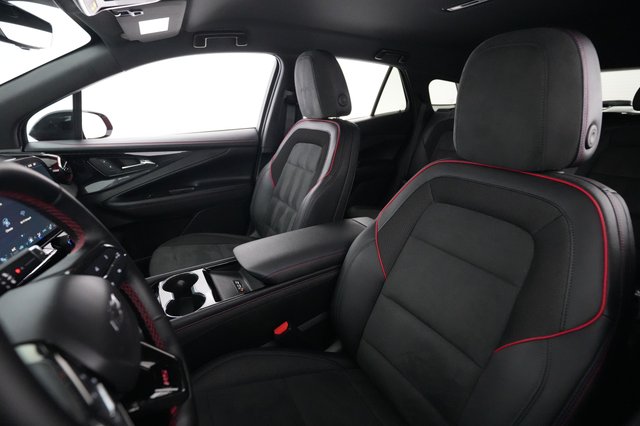 2024 Chevrolet Blazer EV — photo 3 of 23
