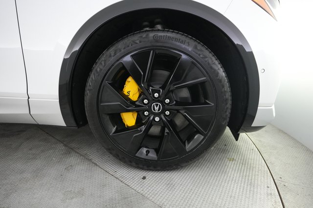2024 Acura ZDX — photo 17 of 21