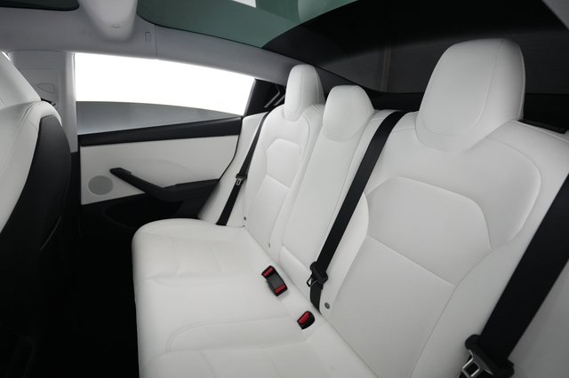 2025 Tesla Model 3 — photo 19 of 21