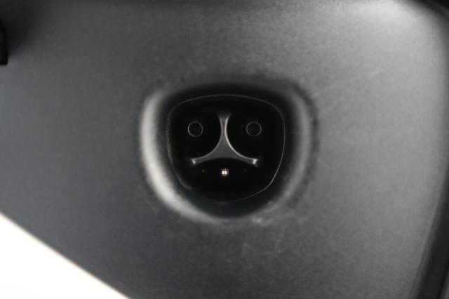 2025 Tesla Model 3 — photo 8 of 21