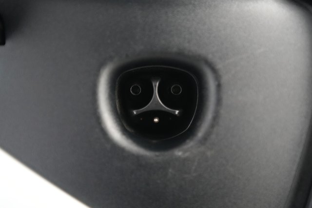 2025 Tesla Model 3 — photo 8 of 21