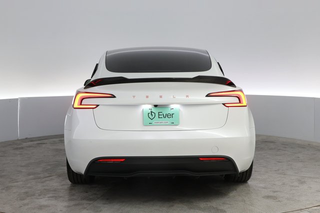 2025 Tesla Model 3 — photo 12 of 21