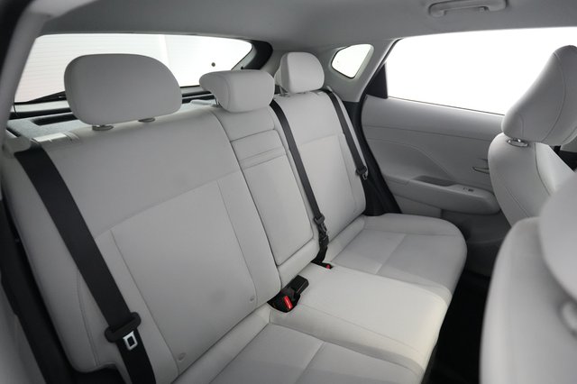 2025 Hyundai Kona Electric — photo 4 of 28