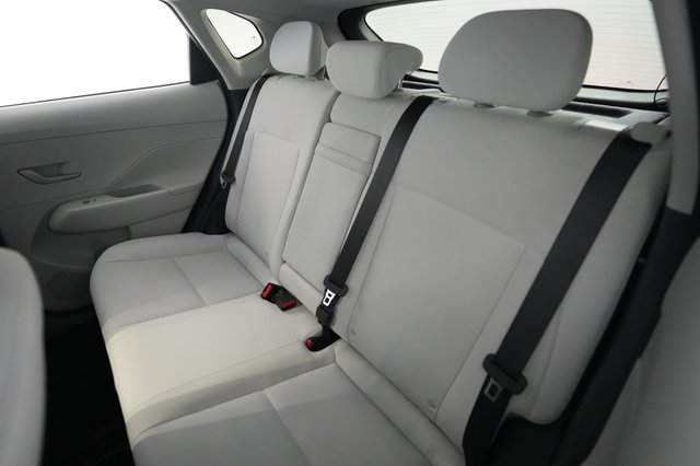 2025 Hyundai Kona Electric — photo 19 of 28