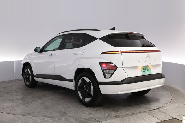 2025 Hyundai Kona Electric — photo 13 of 28