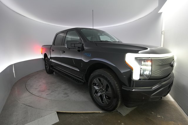 2025 Ford F-150 Lightning — VIN 1FT6W3LU5SWG08296