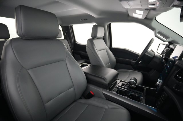 2025 Ford F-150 Lightning — photo 12 of 18