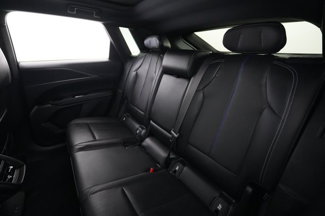 2024 Cadillac Lyriq — photo 19 of 23