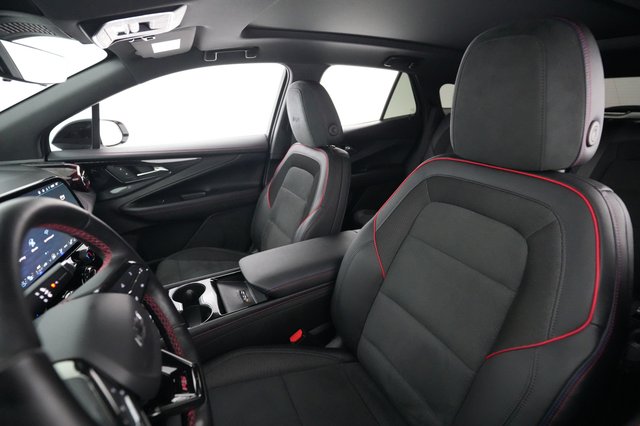 2024 Chevrolet Blazer EV — photo 3 of 23