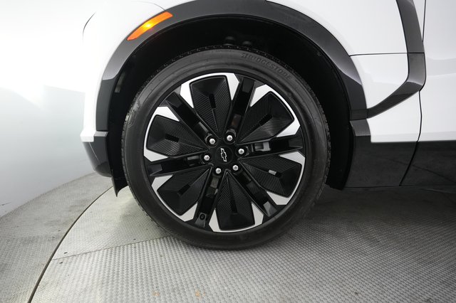 2024 Chevrolet Blazer EV — photo 15 of 23