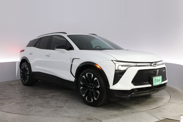 2024 Chevrolet Blazer EV — photo 10 of 23
