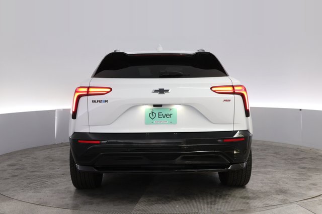 2024 Chevrolet Blazer EV — photo 12 of 23