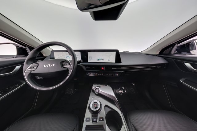 2024 Kia EV6 — photo 20 of 24