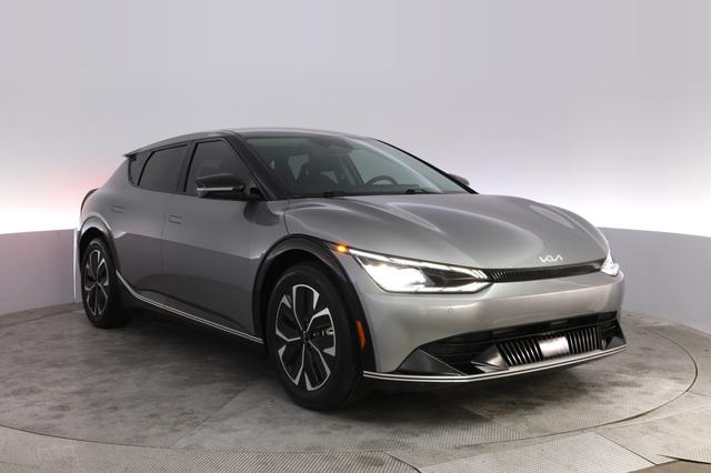 2024 Kia EV6 — photo 10 of 24