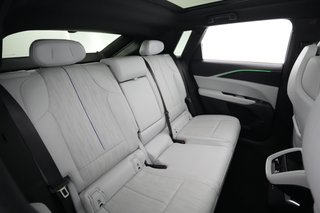 2024 Cadillac Lyriq — photo 4 of 21