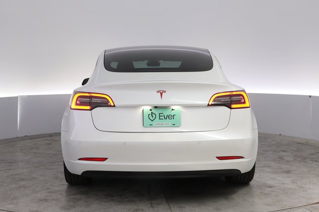 2021 Tesla Model 3 — photo 11 of 24