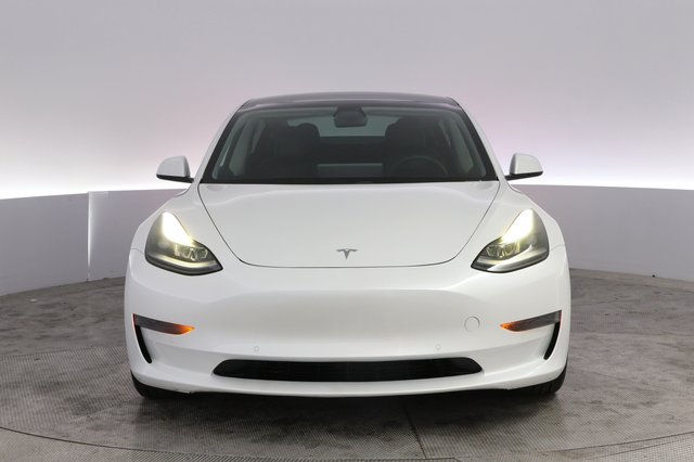 2021 Tesla Model 3 — photo 8 of 24