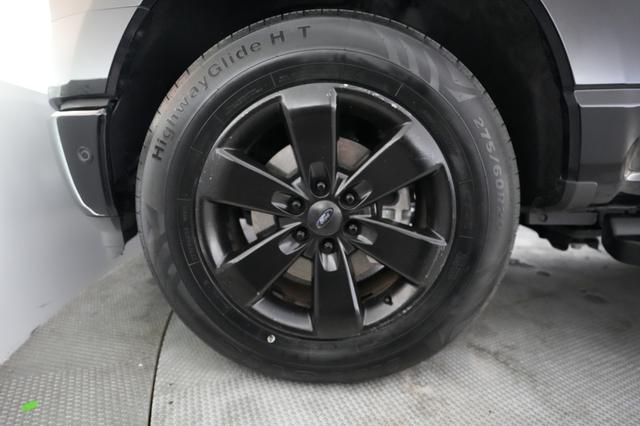 2023 Ford F-150 Lightning — photo 8 of 22