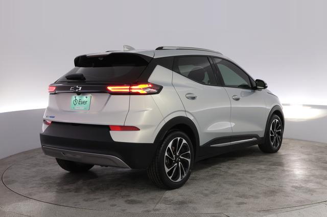 2023 Chevrolet Bolt EUV — photo 2 of 25