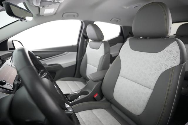 2023 Chevrolet Bolt EUV — photo 3 of 25