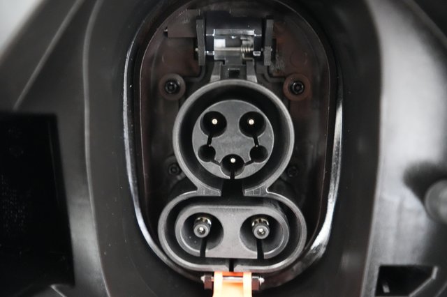 2023 Chevrolet Bolt EUV — photo 8 of 25