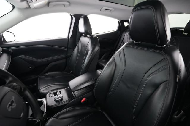 2023 Ford Mustang Mach-E — photo 3 of 21