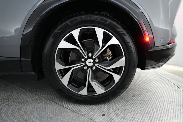 2023 Ford Mustang Mach-E — photo 7 of 21
