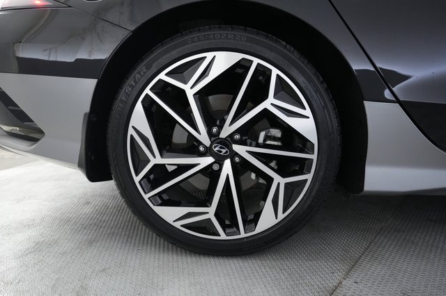 2023 Hyundai IONIQ 6 — photo 17 of 26