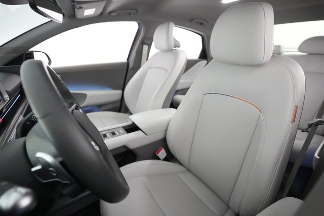 2023 Hyundai IONIQ 6 — photo 3 of 26