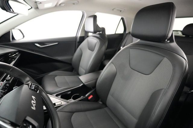 2023 Kia Niro EV — photo 3 of 23