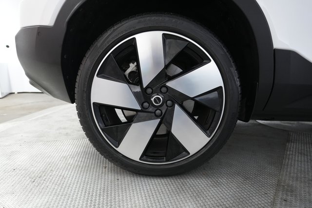 2023 Volvo C40 Recharge — photo 17 of 24