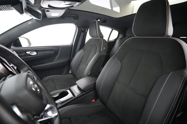 2023 Volvo C40 Recharge — photo 3 of 24