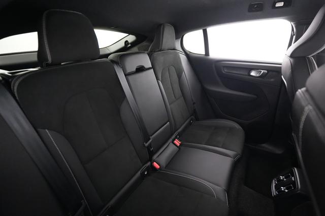 2023 Volvo C40 Recharge — photo 4 of 24