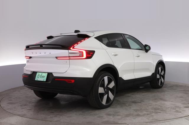2023 Volvo C40 Recharge — photo 2 of 24