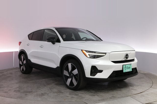2023 Volvo C40 Recharge — photo 10 of 24