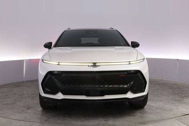 2024 Chevrolet Equinox EV — photo 9 of 23
