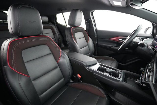 2024 Chevrolet Equinox EV — photo 18 of 23