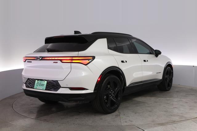 2024 Chevrolet Equinox EV — photo 2 of 23