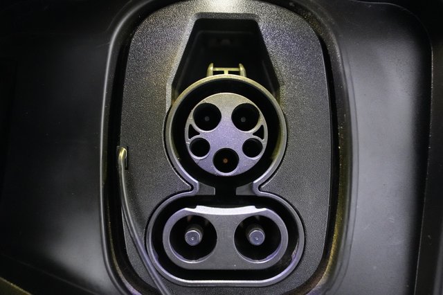 2024 Chevrolet Equinox EV — photo 8 of 23