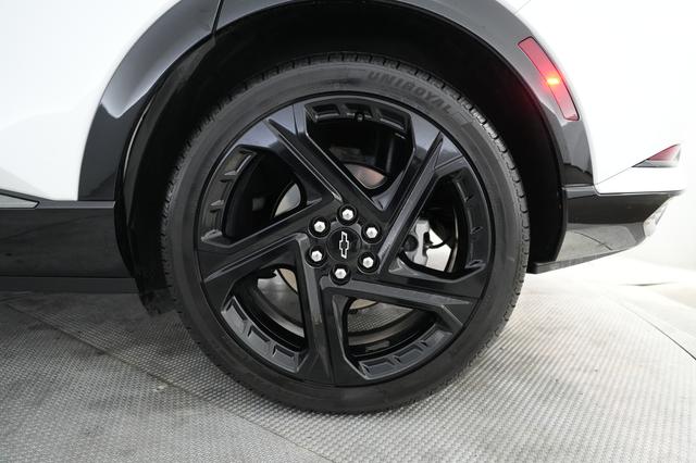 2024 Chevrolet Equinox EV — photo 7 of 23