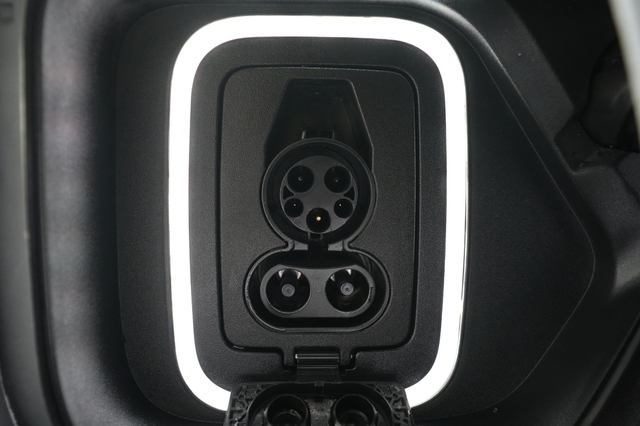 2024 Rivian R1T