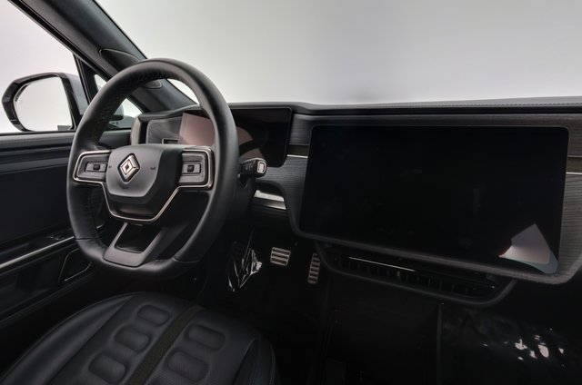 2024 Rivian R1T — photo 20 of 25